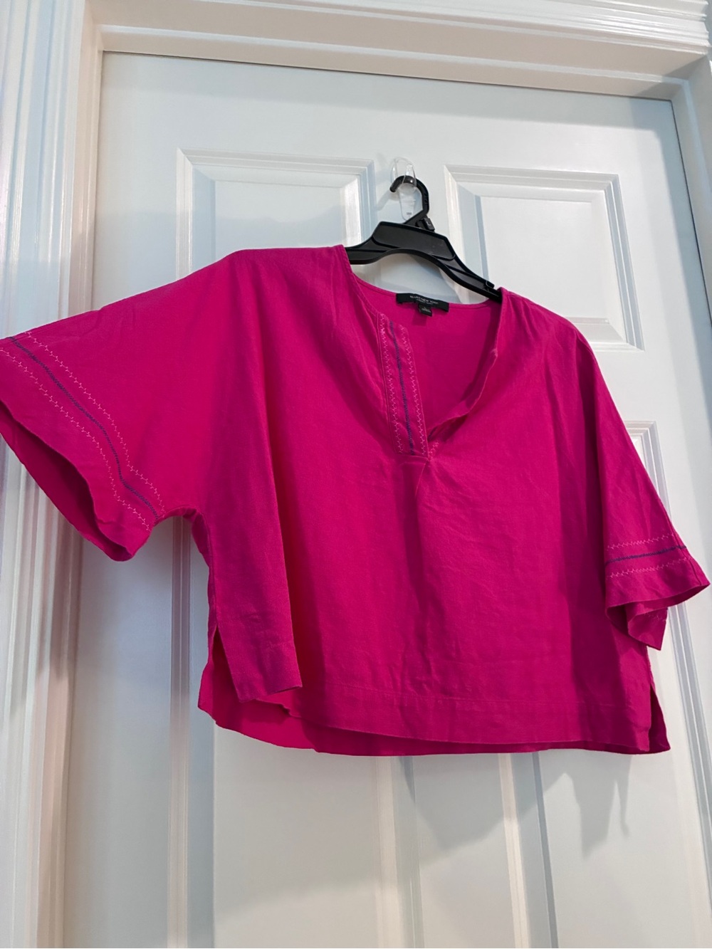 Marc New York Magenta V-Neck Boxy Cropped Tunic
